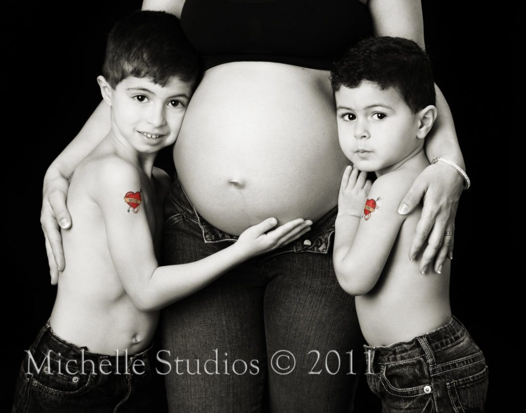 Mother's day photos pregnant mom and two kids